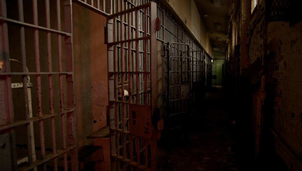 Três pessoas (que não mataram ninguém) com pena maior que a dos policiais condenados no caso Amarildo