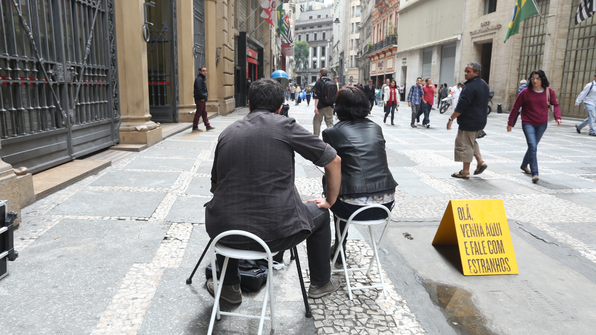 Por que contar histórias de outras pessoas?