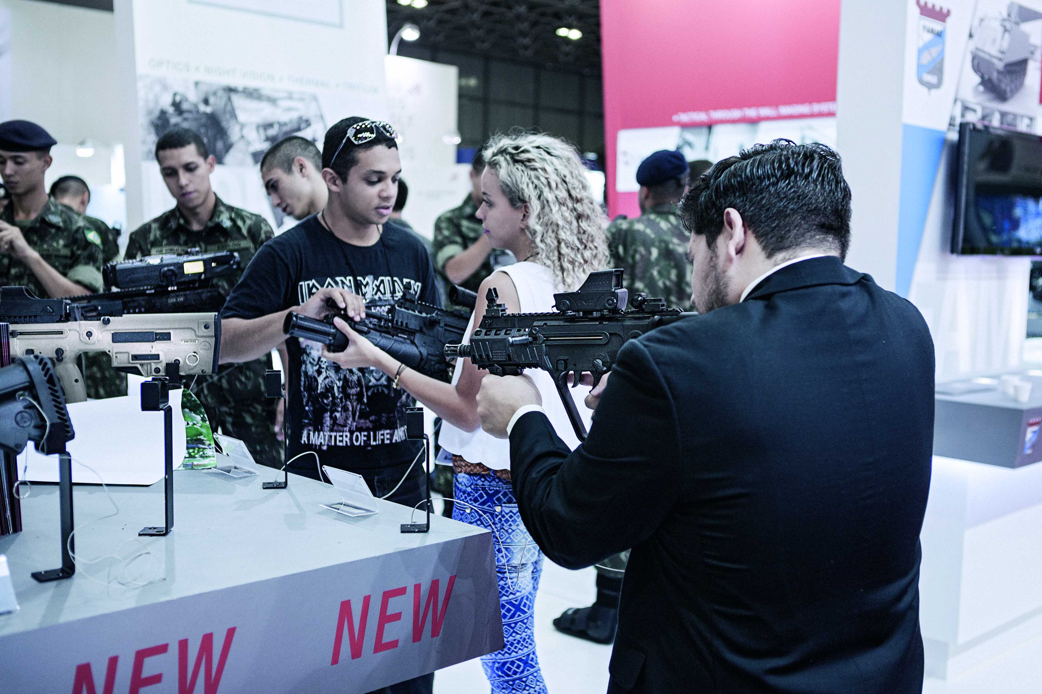 feir&atilde;o das armas