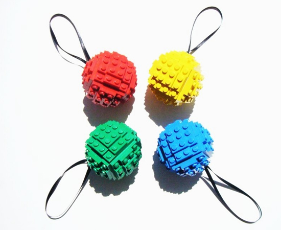 Enfeites LEGO - US$ 40,00 (Etsy)