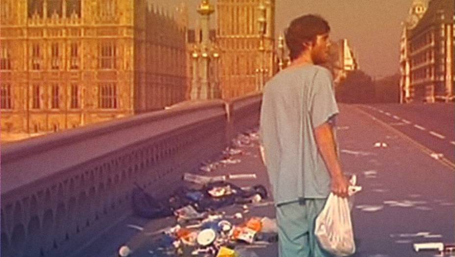 <em>Extermínio (28 Days Later)</em>