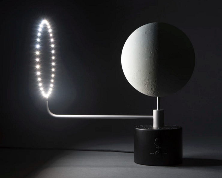 Um abajur para nerds terminais de astronomia