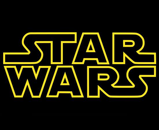 STAR WARS - A saga começou na década de 1970, quando o desconhecido George Lucas escreveu um roteiro para seis horas de filme. Após ter o trabalho rejeitado, ele dividiu a peça em seis episódios e conseguiu aval para produzir os três últimos. O filme "Star Wars" foi lançado em 25 de maio de 1977 e conquistou a maior bilheteria do ano: $775,3 milhões de dólares. A partir de então, Lucas produziu os demais episódios e tornou-se um dos mais respeitados empreendedores de Hollywood. Atualmente, a saga já rendeu mais de $20 bilhões de dólares. STAR WARS - A saga começou na década de 1970, quando o desconhecido George Lucas escreveu um roteiro para seis horas de filme. Após ter o trabalho rejeitado, ele dividiu a peça em seis episódios e conseguiu aval para produzir os três últimos. O filme "Star Wars" foi lançado em 25 de maio de 1977 e conquistou a maior bilheteria do ano: $775,3 milhões de dólares. A partir de então, Lucas produziu os demais episódios e tornou-se um dos mais respeitados empreendedores de Hollywood. Atualmente, a saga já rendeu mais de $20 bilhões de dólares.