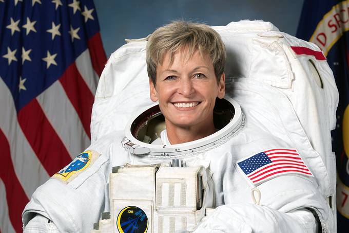 Quem é a astronauta que vendia frangos?