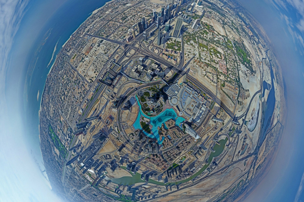 burj-khalifa-360-pano-photo-from-the-top1