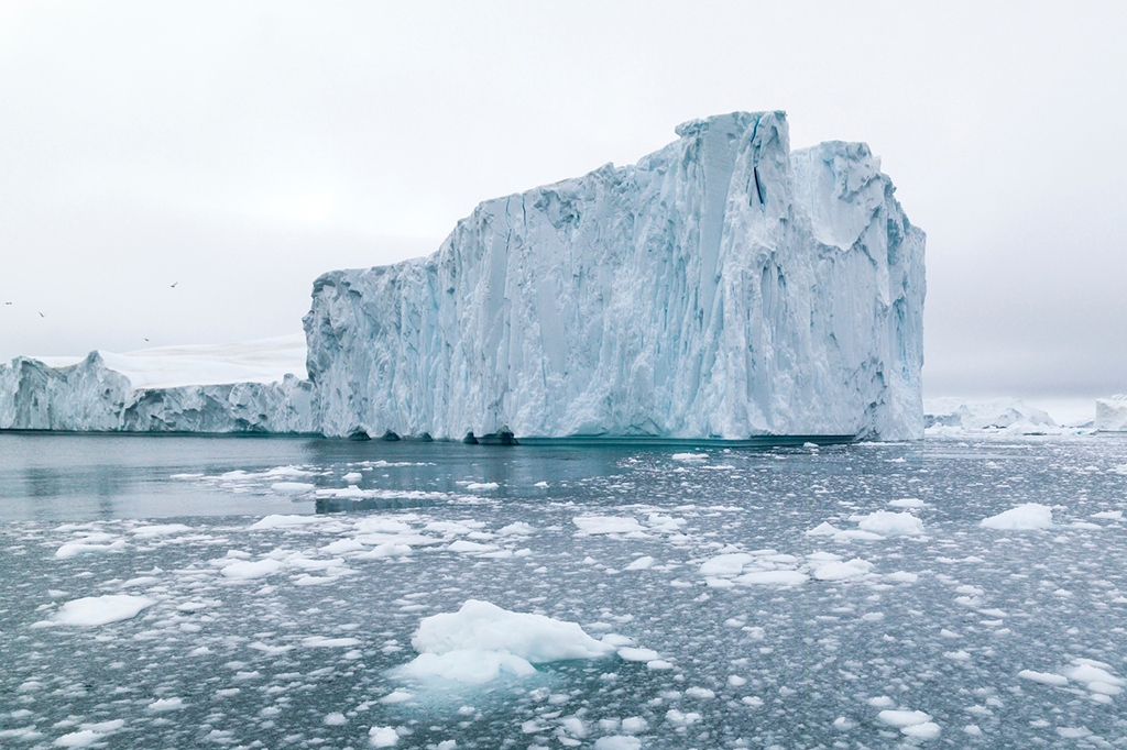 Geleiras derretidas mudam equilíbrio gravitacional do oceano