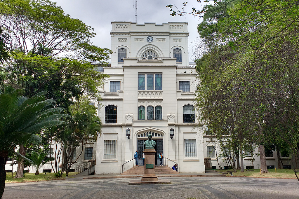 Brasil cai em ranking global de universidades; veja as melhores