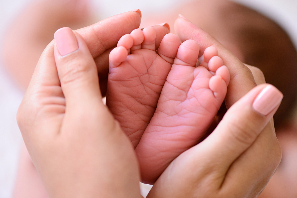 Pela primeira vez em sete anos, número de nascimentos cai no país