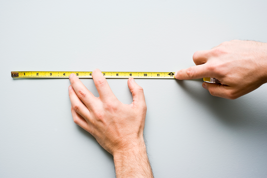 O cientista que passou 35 anos medindo o crescimento das próprias unhas