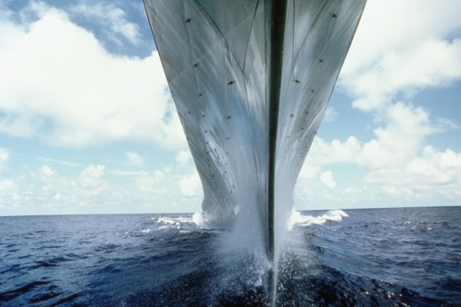 Em naufrágios, crianças e mulheres têm mesmo prioridade?