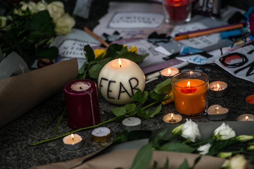 Quais os piores atentados terroristas de 2015?