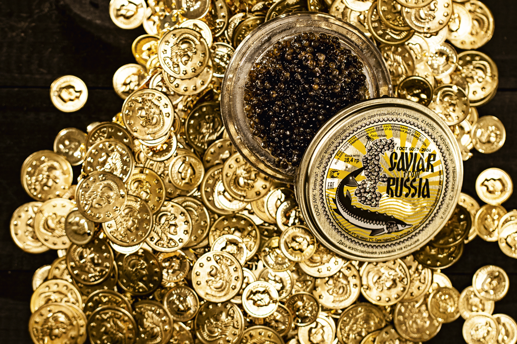SI_400_caviar_3 Agora você pode dizer que já viu (mesmo que não tenha comido). Este é o caviar russo. 100 gramas de ovas de esturjão beluga podem custar uns R$ 5 mil.