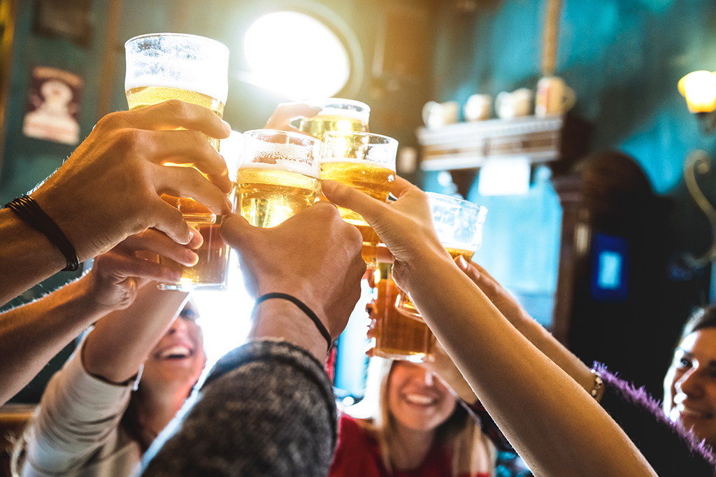 Pint of Science: evento promove papo com cientistas em bares e restaurantes