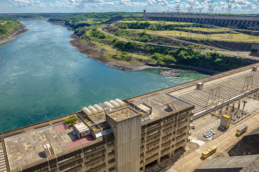 É verdade que o Brasil pode inundar a Argentina usando Itaipu?
