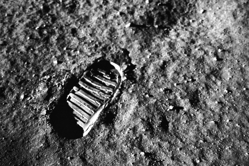 O que a lei espacial diz sobre o que você pode ou não levar para a Lua?