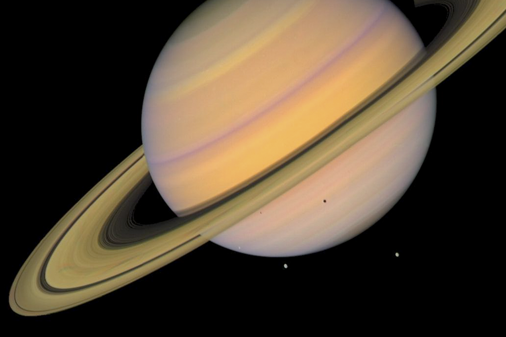 SI_Saturno como surgiram os aneis de saturno