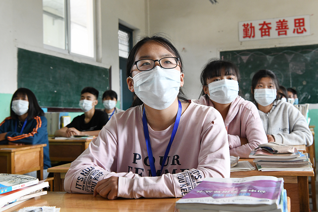 Vários países estão cancelando ou adiando seus “Enems”