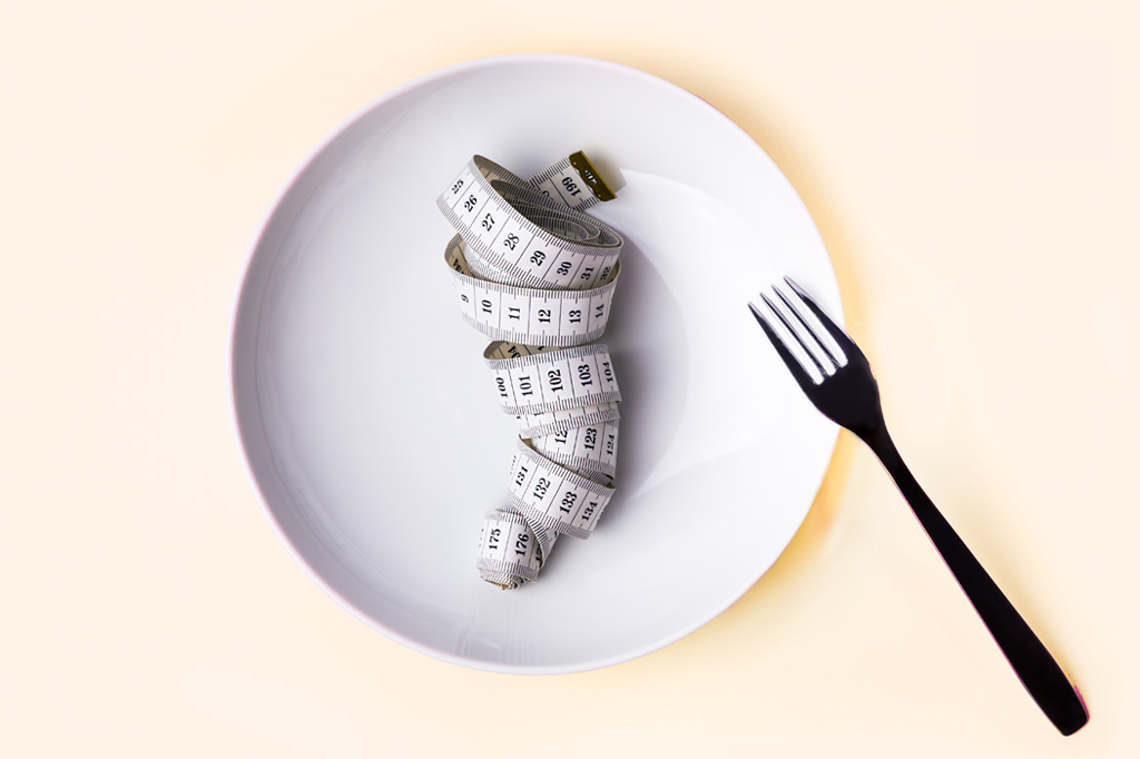 SI_Detox_Jejum_2 <strong>A facilidade de aplicar o jejum intermitente, apelidado de “a dieta dos dois dias” no Brasil, atrai interessados em perder peso.</strong>