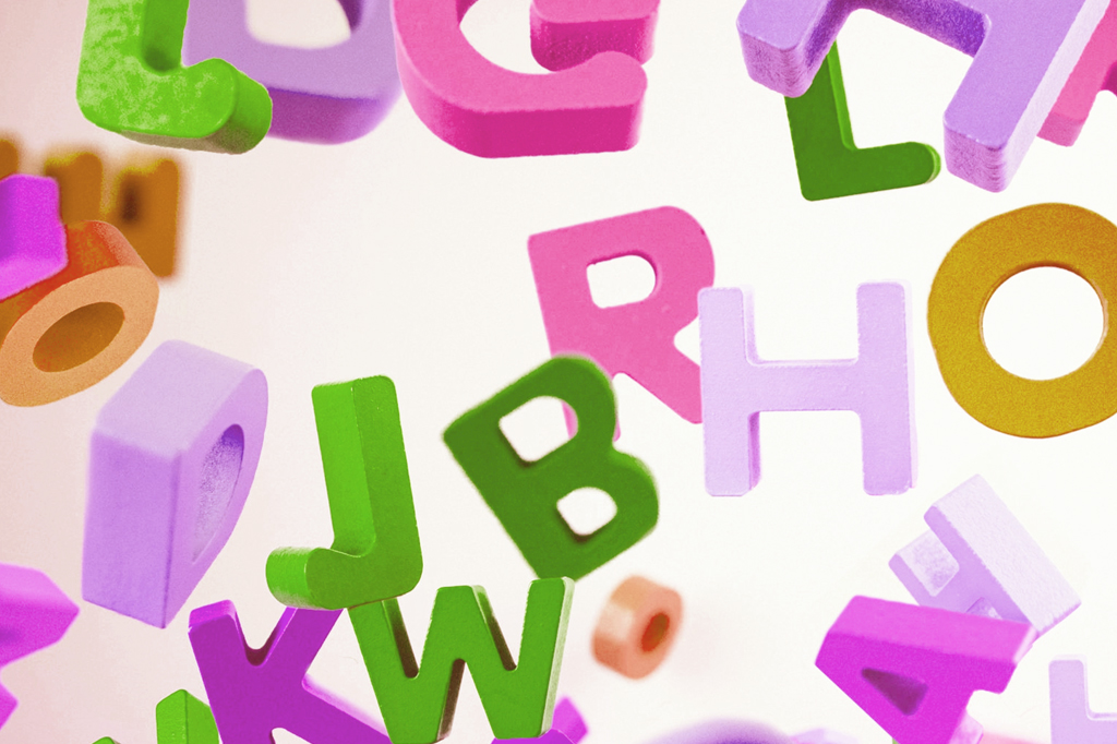 Por que uma palavra repetida muitas vezes perde o sentido?