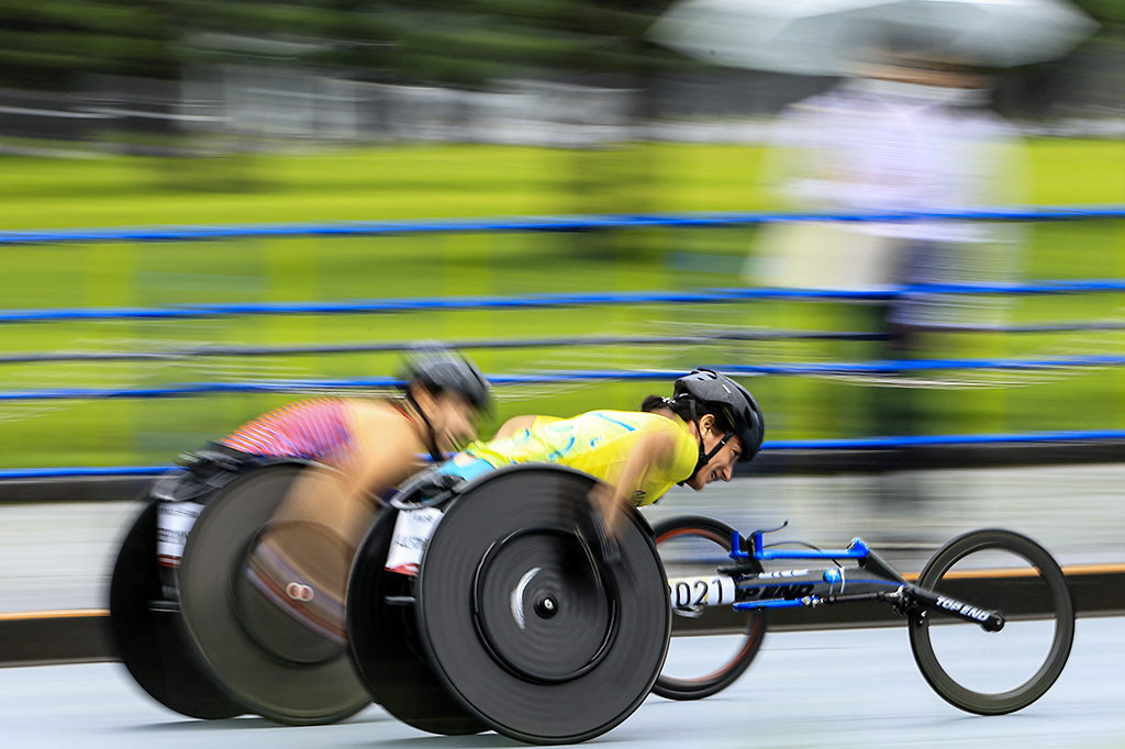 Algum atleta paralímpico já superou um recorde olímpico?