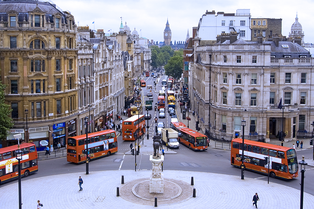 Foto de uma rotatória em Londres.