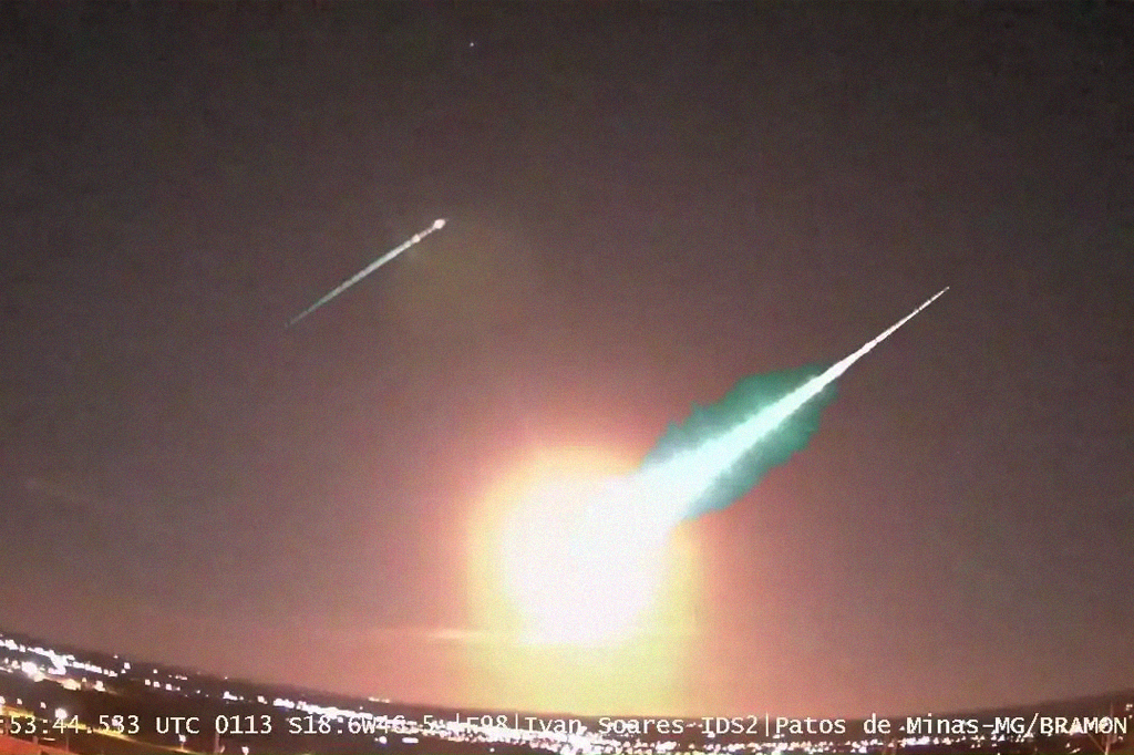 A quem pertencem os meteoritos que podem ter caído em Minas?