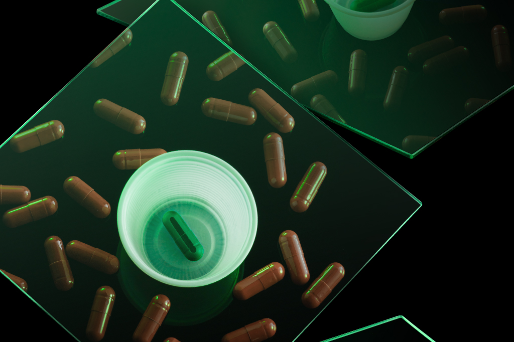 Jogo de espelhos com p&iacute;lulas.