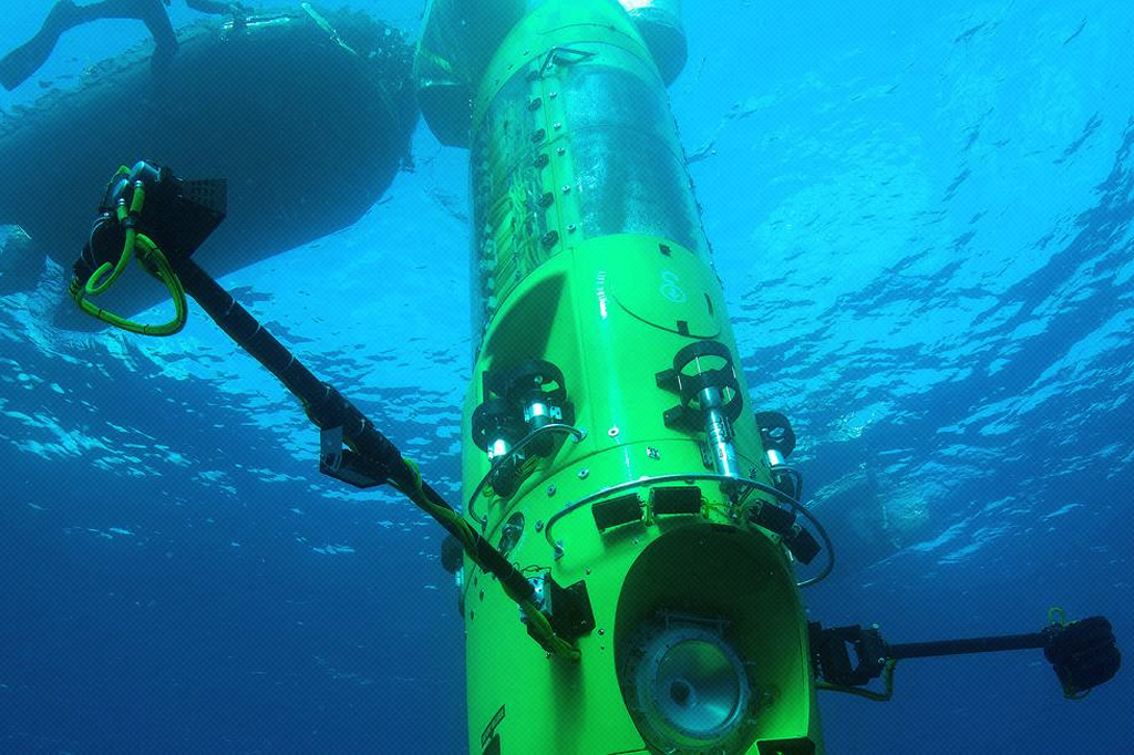 SI_446_playlist_abre01 Imagem do submarino Deepsea Challenger, em mergulho na Fossa das Marianas.