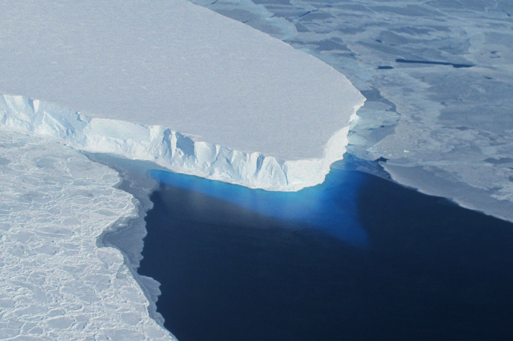 Plataformas de gelo podem derreter umas às outras, indica estudo