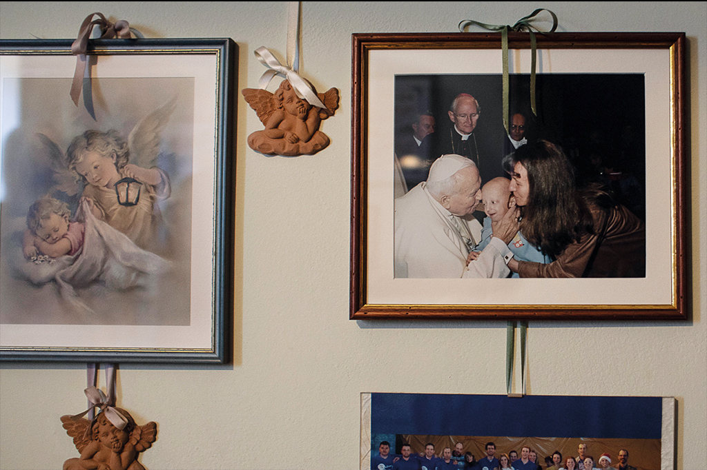 Fotografias de Sammy na parede.