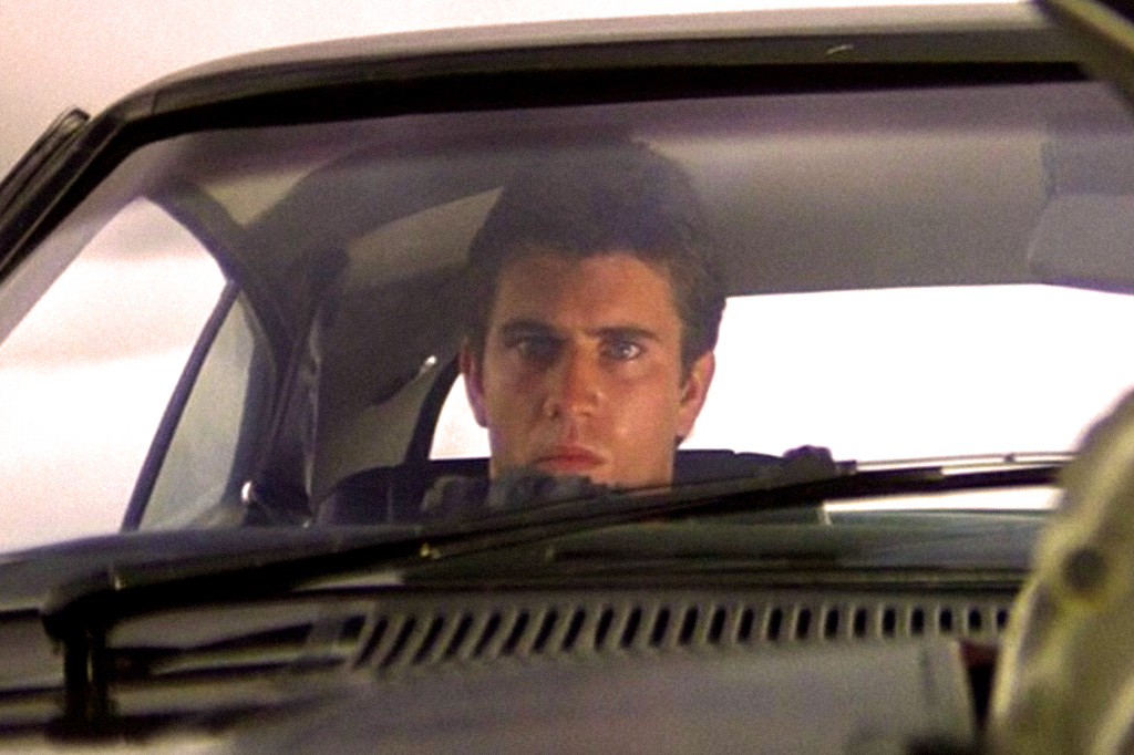 SI_463_Playlist-Abre_site-02 Foto de Mel Gibson em Mad Max (1979).