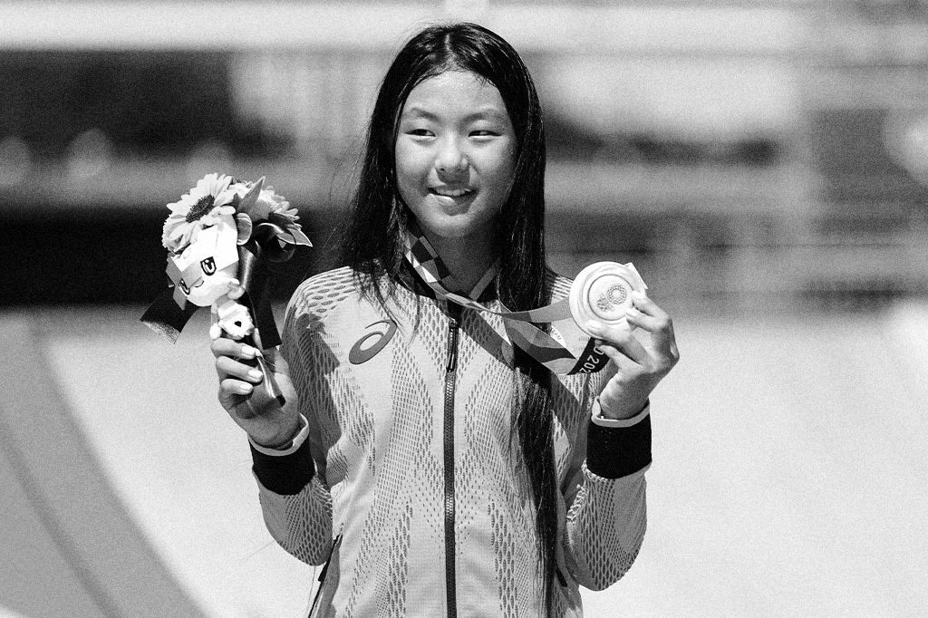 SI_465_UltimaPag_atleta2 Retrato da atleta Kokona Hiraki, que ganhou prata pelo Japão no skate park.