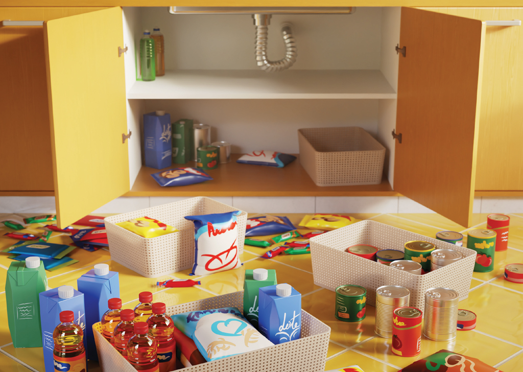 SI_468_Procrastinação_6 Imagem de um armário de cozinha sendo organizado com diversas compras espalhadas no piso.
