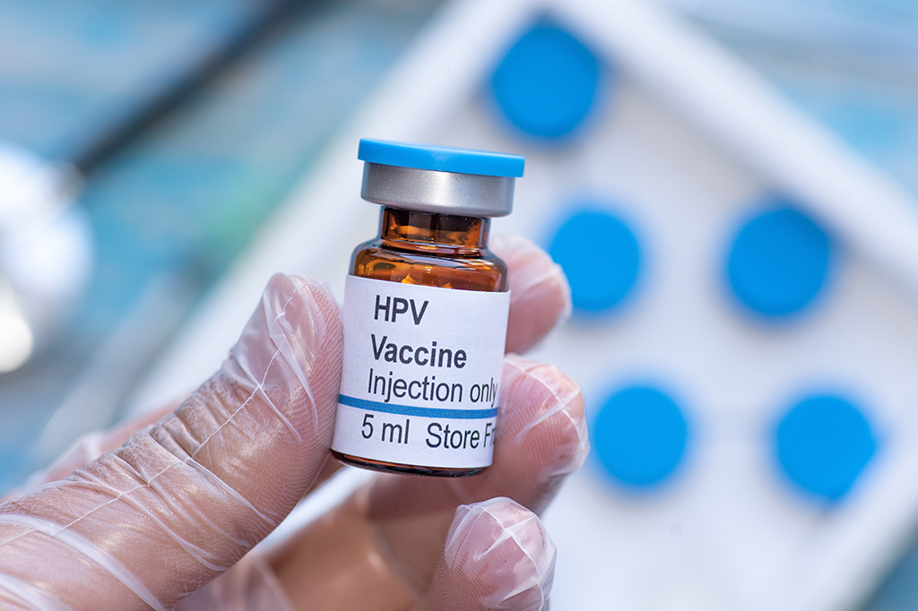 Fotografia do frasco de vacina contra o HPV.