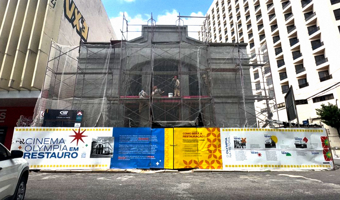 Obras de restaura&ccedil;&atilde;o na fachada do Cine Olympia, em Bel&eacute;m.