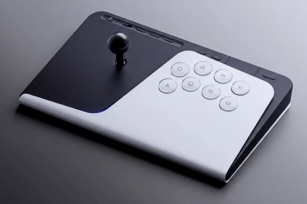 Controle de videogame preto e branco com um joystick esf&eacute;rico &agrave; esquerda e bot&otilde;es circulares &agrave; direita, incluindo tri&acirc;ngulo, quadrado, X, c&iacute;rculo, R1, R2, L1 e L2.